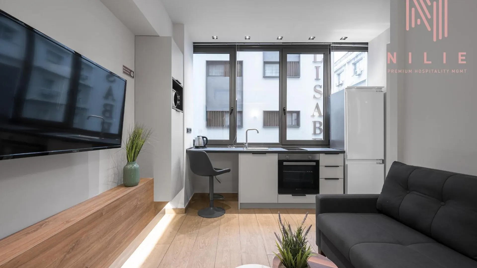 Vellow Door, Nilie Hospitality Mgmt Θεσσαλονίκη