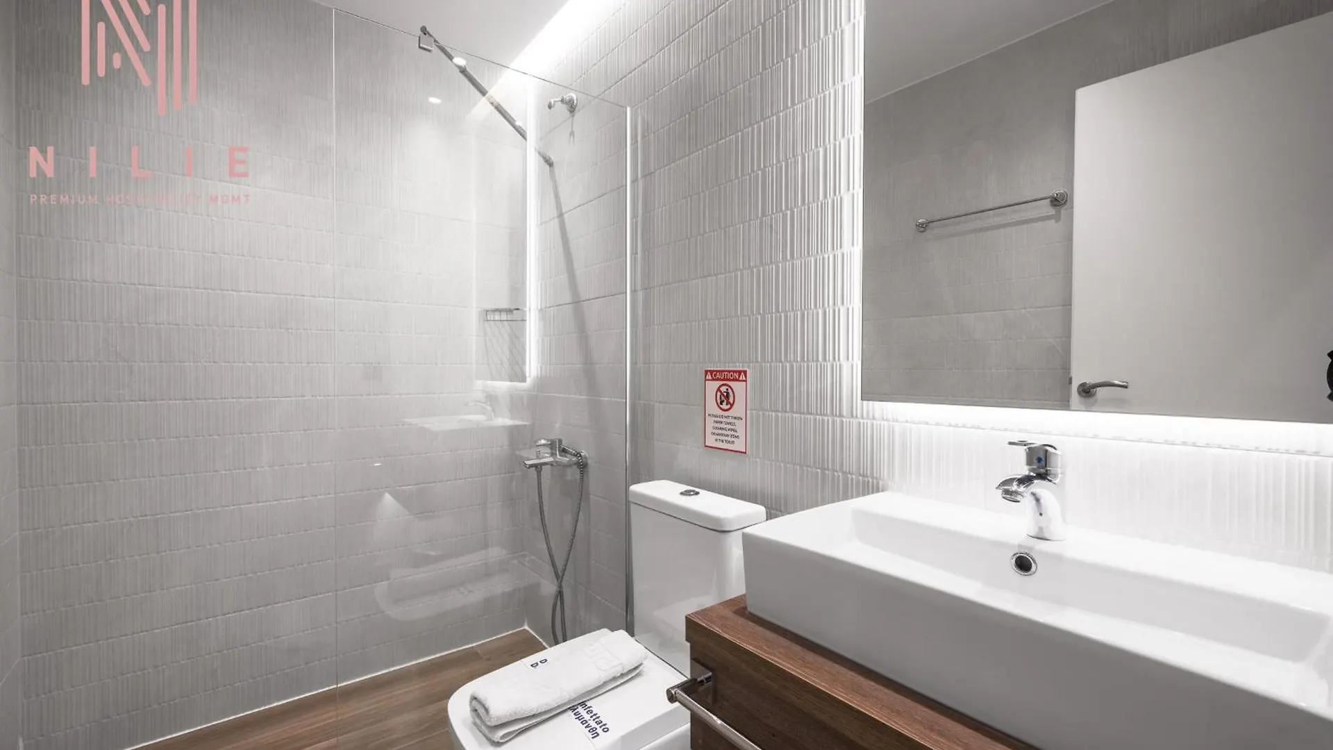 Vellow Door, Nilie Hospitality Mgmt Θεσσαλονίκη