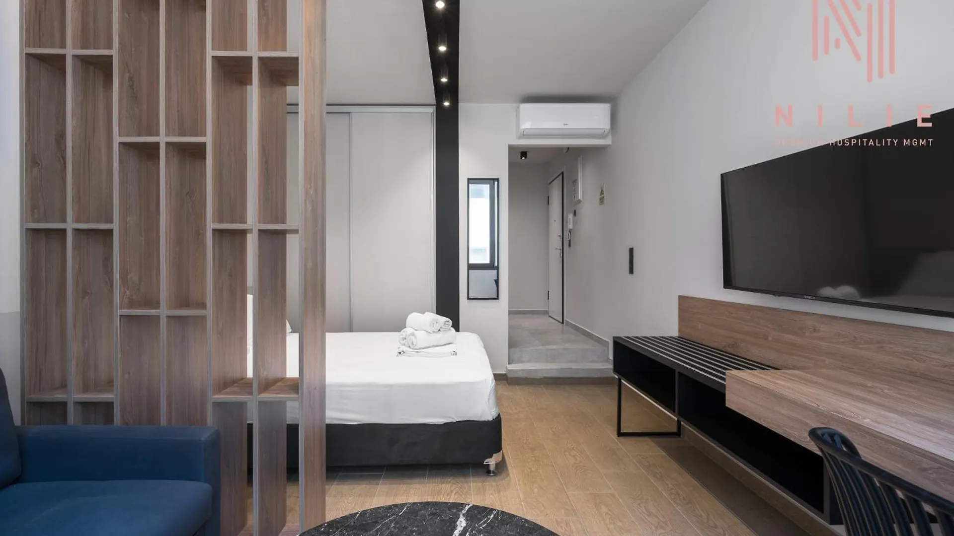 Vellow Door, Nilie Hospitality Mgmt Θεσσαλονίκη