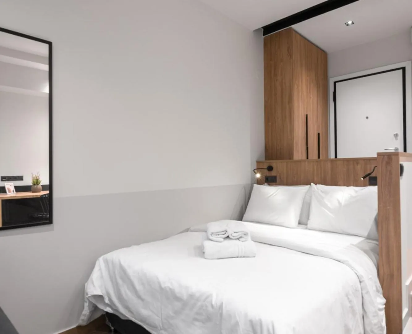 Vellow Door, Nilie Hospitality Mgmt Θεσσαλονίκη 0*,